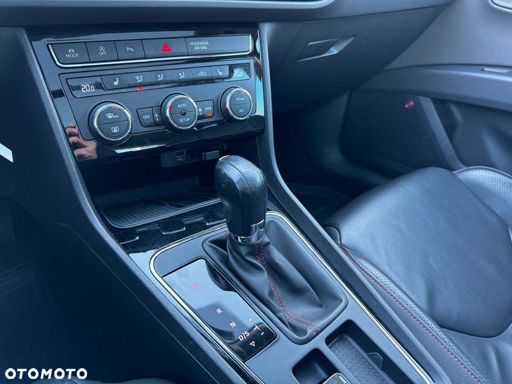 Seat Leon 2.0 TDI FR S&S DSG - 19