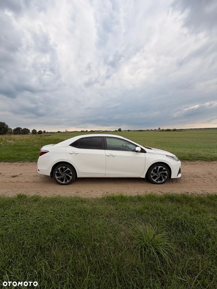 Toyota Corolla 1.6 Comfort - 4