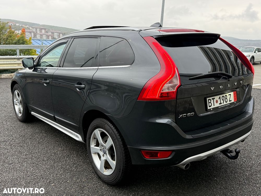 Volvo XC 60 D5 AWD Aut. RDesign - 14