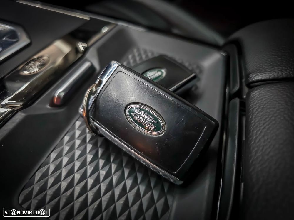 Land Rover Range Rover Evoque P300e R-Dynamic SE - 47