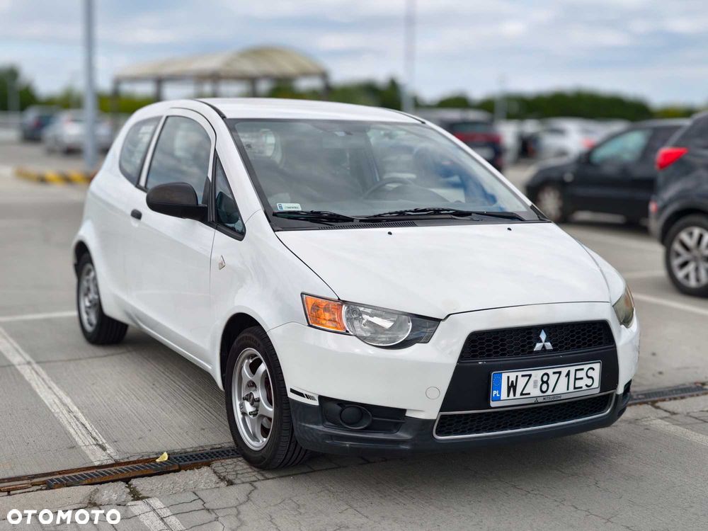 Mitsubishi Colt - 1