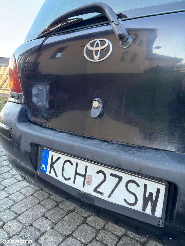 Toyota Yaris 1.4 D-4D Base - 13