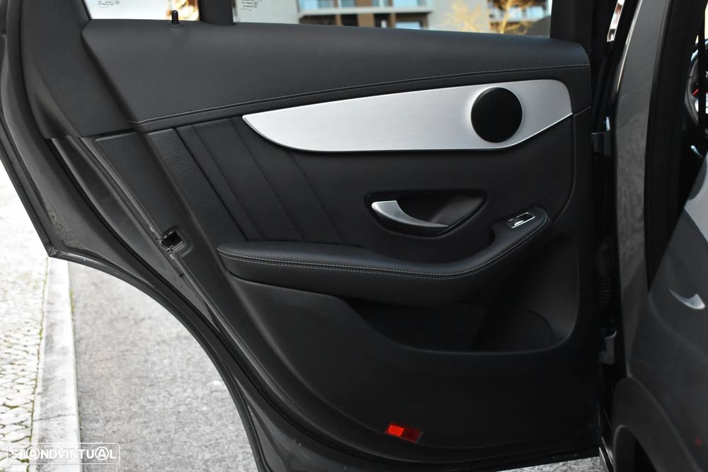 Mercedes-Benz GLC 300 de 4Matic 9G-TRONIC AMG Line - 53