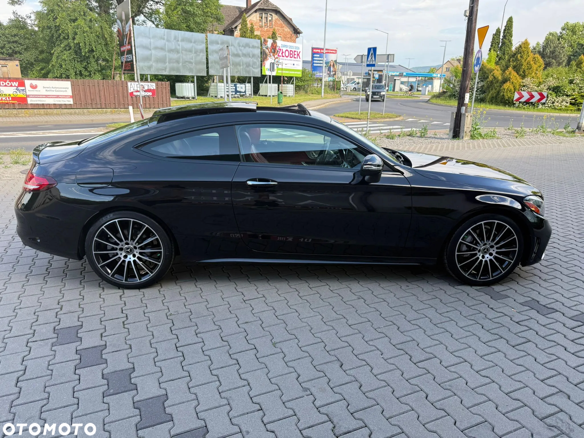 Mercedes-Benz Klasa C 300 9G-TRONIC AMG Line - 13
