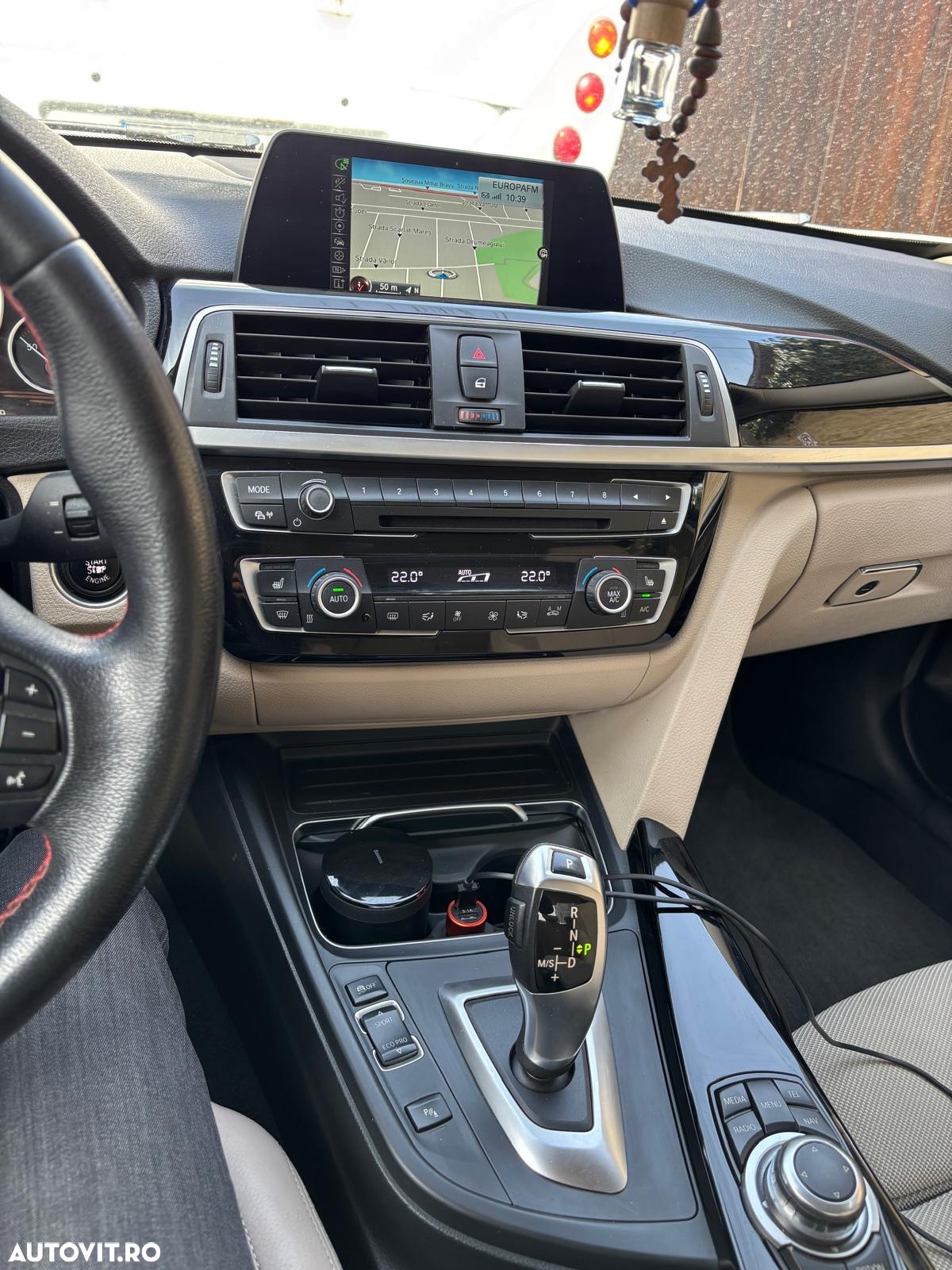 BMW Seria 3 - 18