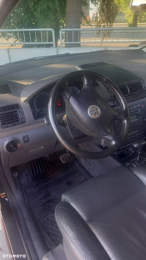 Volkswagen Sharan - 3