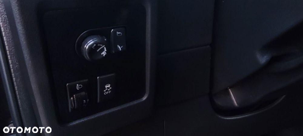 Nissan Qashqai+2 - 30