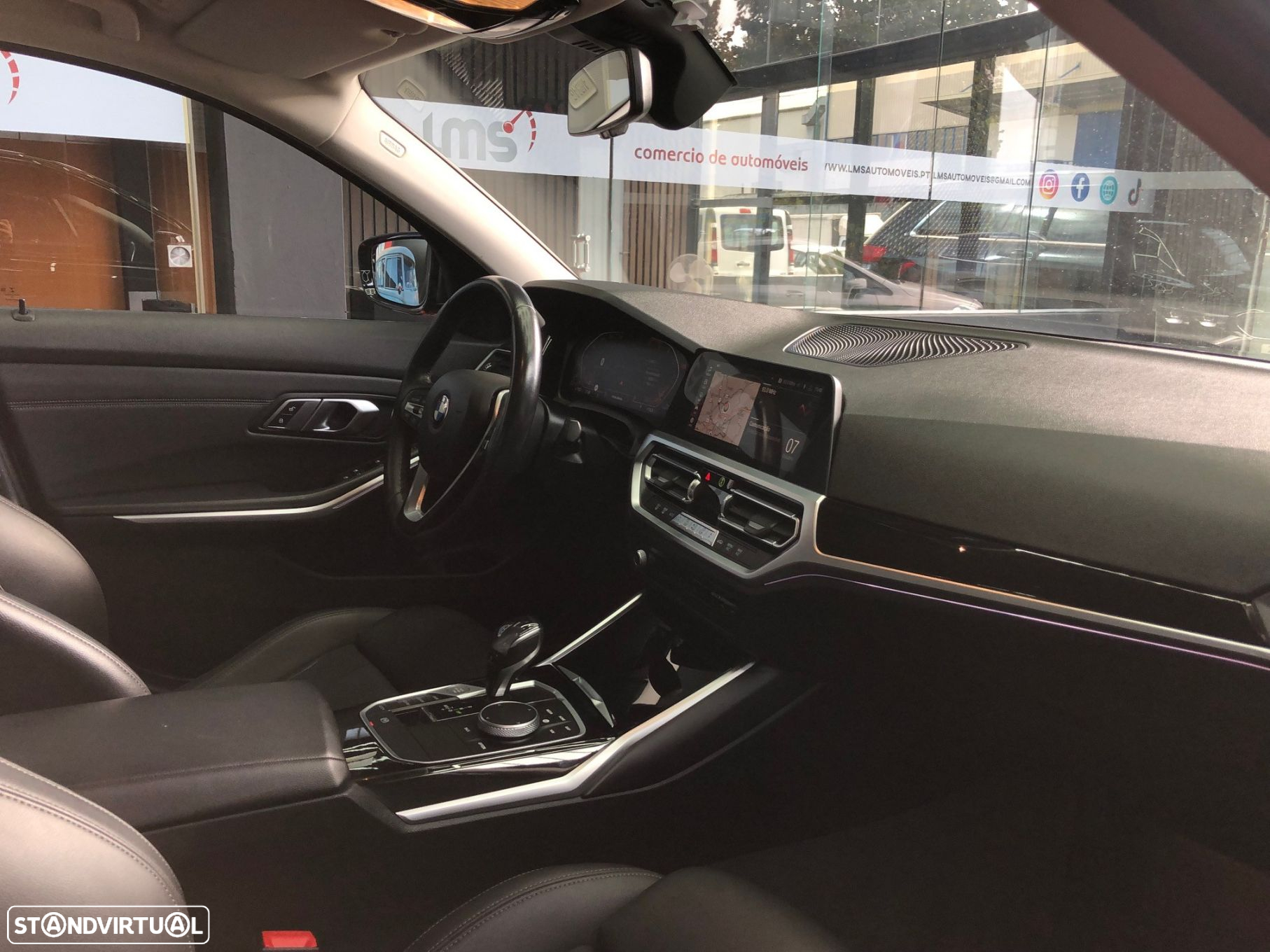 BMW 320 d Auto - 24