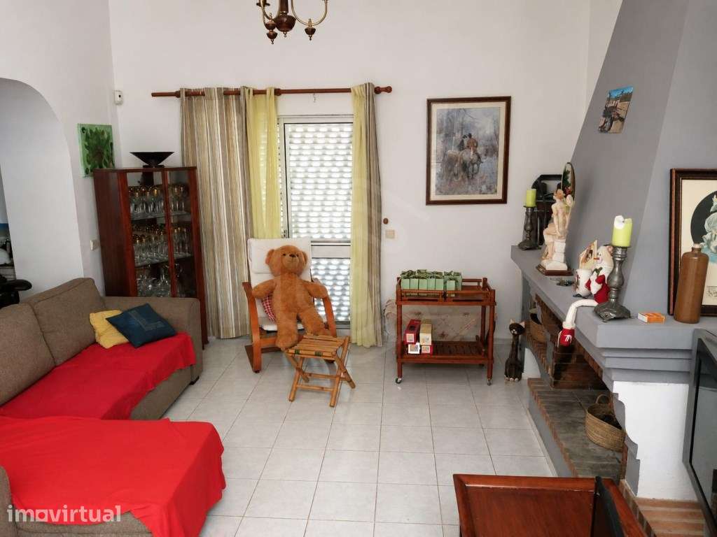 Moradia T3+1 isolada com 7.387 m² de terreno, Loulé, Algarve - Grande imagem: 2/33