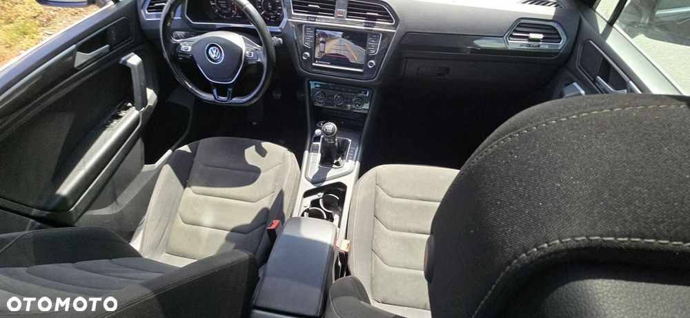Volkswagen Tiguan - 21