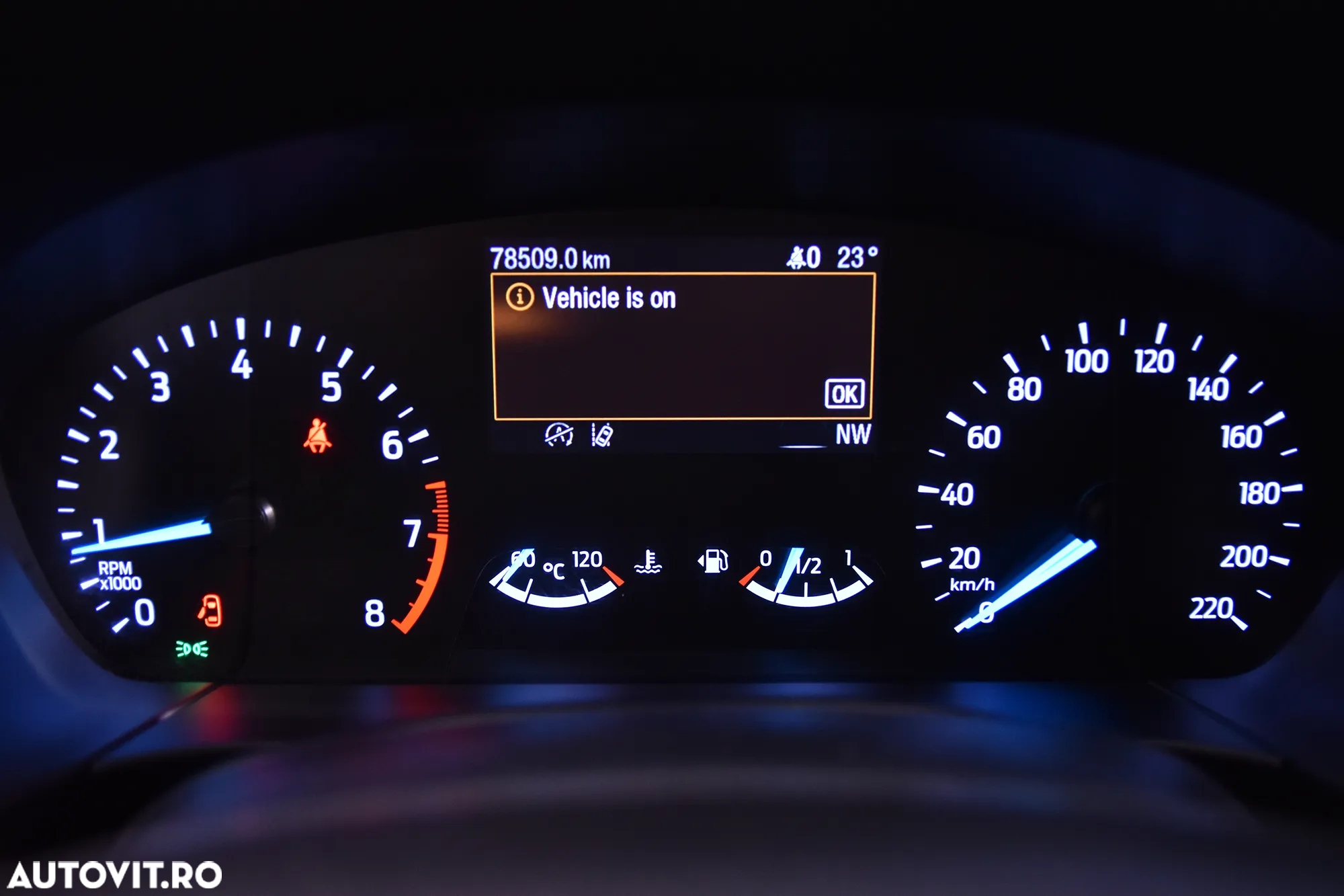 Ford Kuga - 10