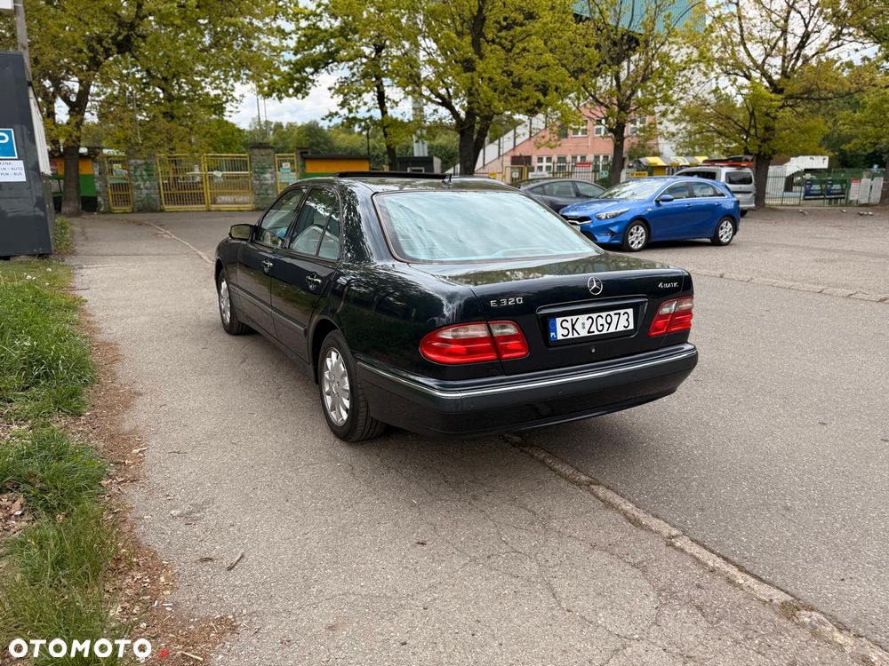 Mercedes-Benz Klasa E 320 4-Matic Elegance - 8