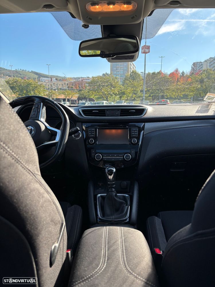 Nissan Qashqai 1.5 dCi N-Connecta Led - 12