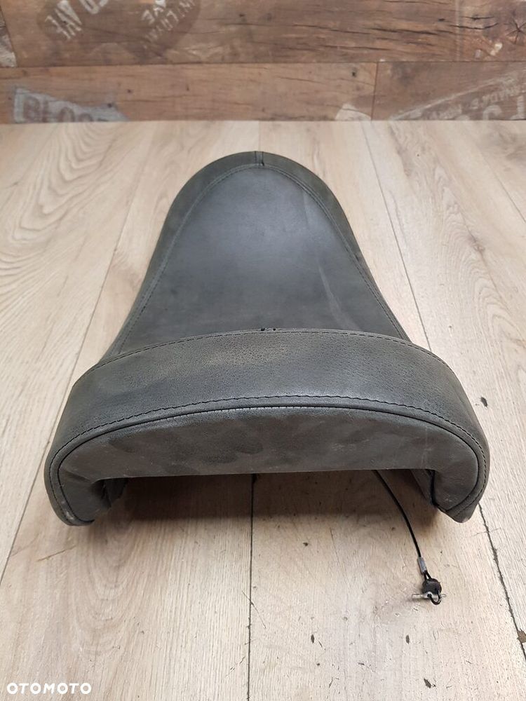 Siedzenie kierowcy Harley Davidson V-rod - 6