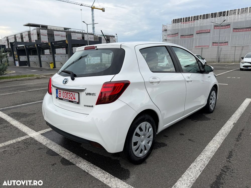 Toyota Yaris 1.5 VVT-i HSD Active - 8
