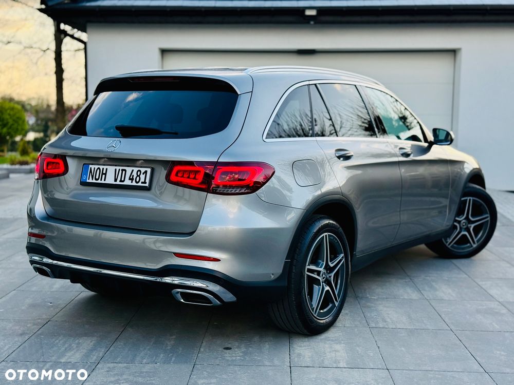 Mercedes-Benz GLC 200 4Matic 9G-TRONIC AMG Line Plus - 38