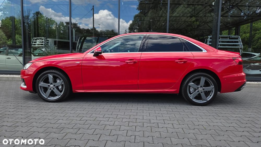 Audi A4 Limousine - 33