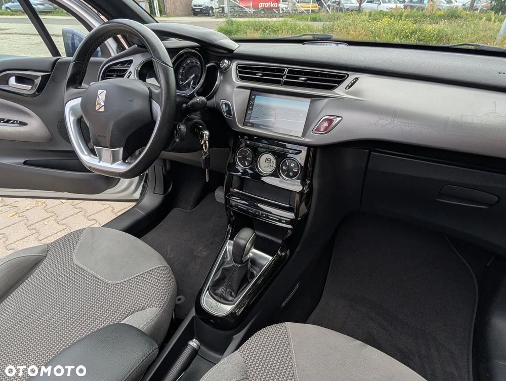 Citroën DS3 PureTech 110 Stop&Start EAT6 SportChic - 22