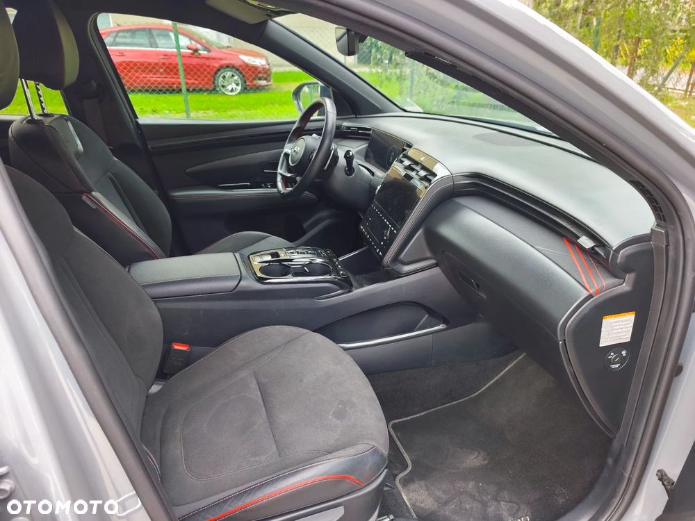 Hyundai Tucson 1.6 T-GDi HEV 2WD N Line - 24
