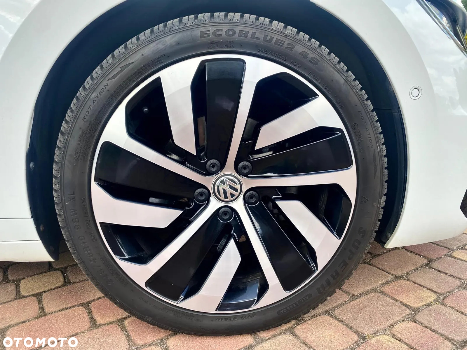 Volkswagen Arteon 2.0 TDI 4Motion SCR R-Line Edition DSG - 25