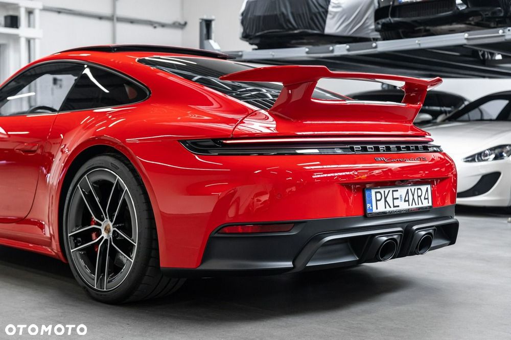 Porsche 911 Carrera 4 GTS PDK - 21