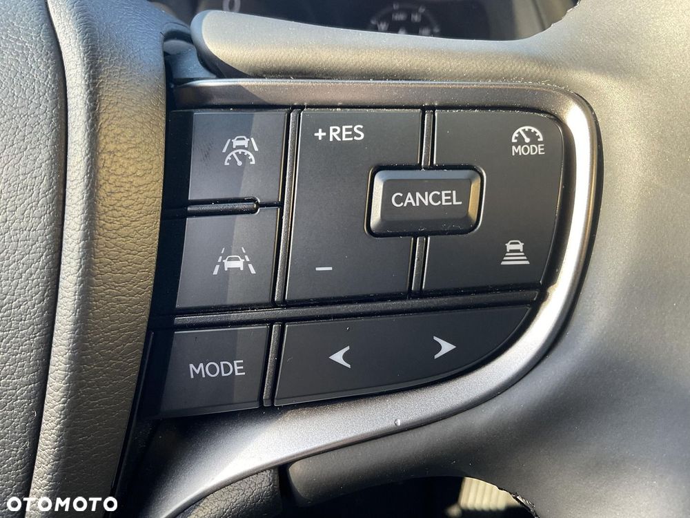 Lexus UX 300h Business - 15