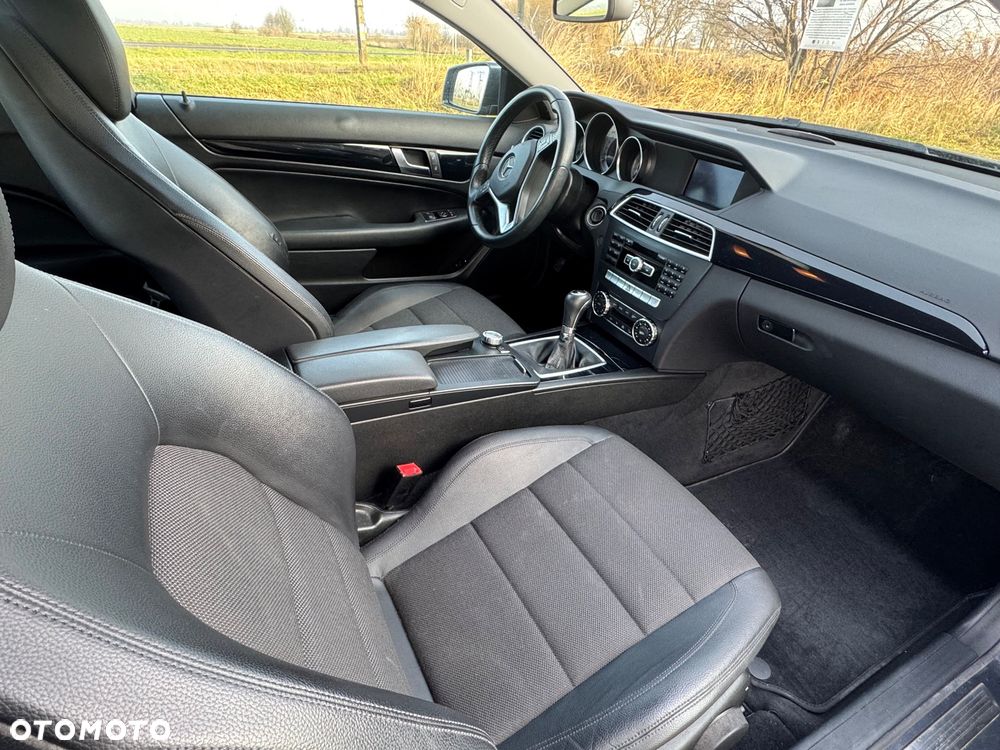 Mercedes-Benz Klasa C 180 (BlueEFFICIENCY) - 15