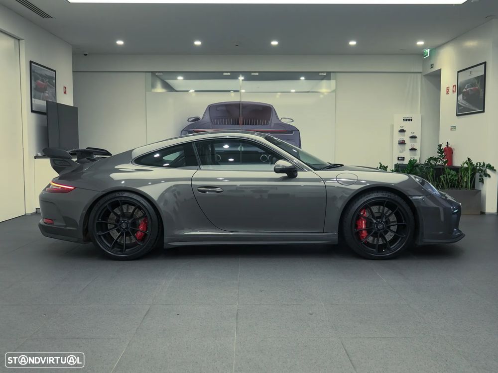 Porsche 911 Série F - 6