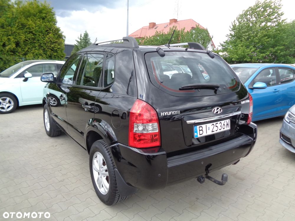 Hyundai Tucson 2.0 Elegance / Premium - 2