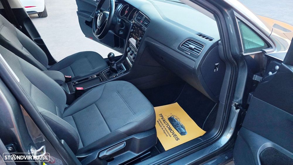 VW Golf Variant 1.6 TDi Confortline - 11