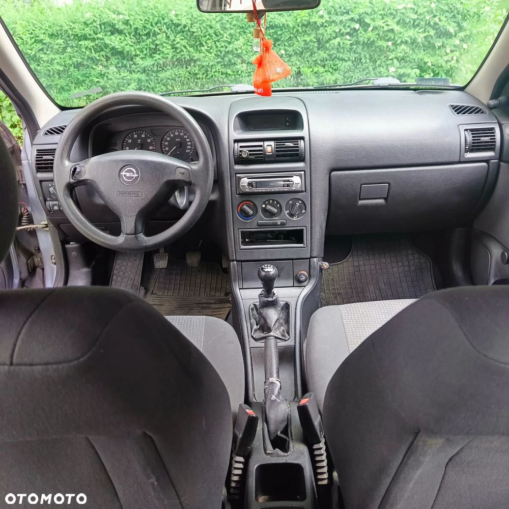 Opel Astra 1.4 - 4