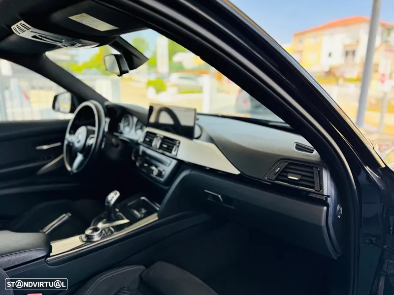 BMW 320 d Auto Pack M - 31