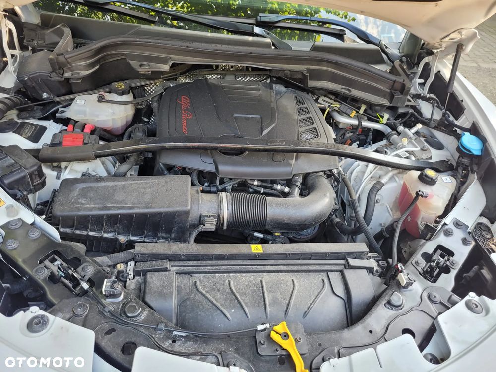 Alfa Romeo Stelvio 2.0 Turbo TI Q4 - 3