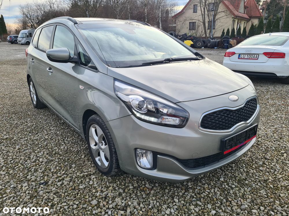 Kia Carens 1.7 CRDi 115 Dream-Team Edition - 3