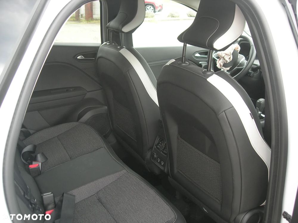 Renault Captur TCe Mild Hybrid 140 EDC GPF EVOLUTION - 19