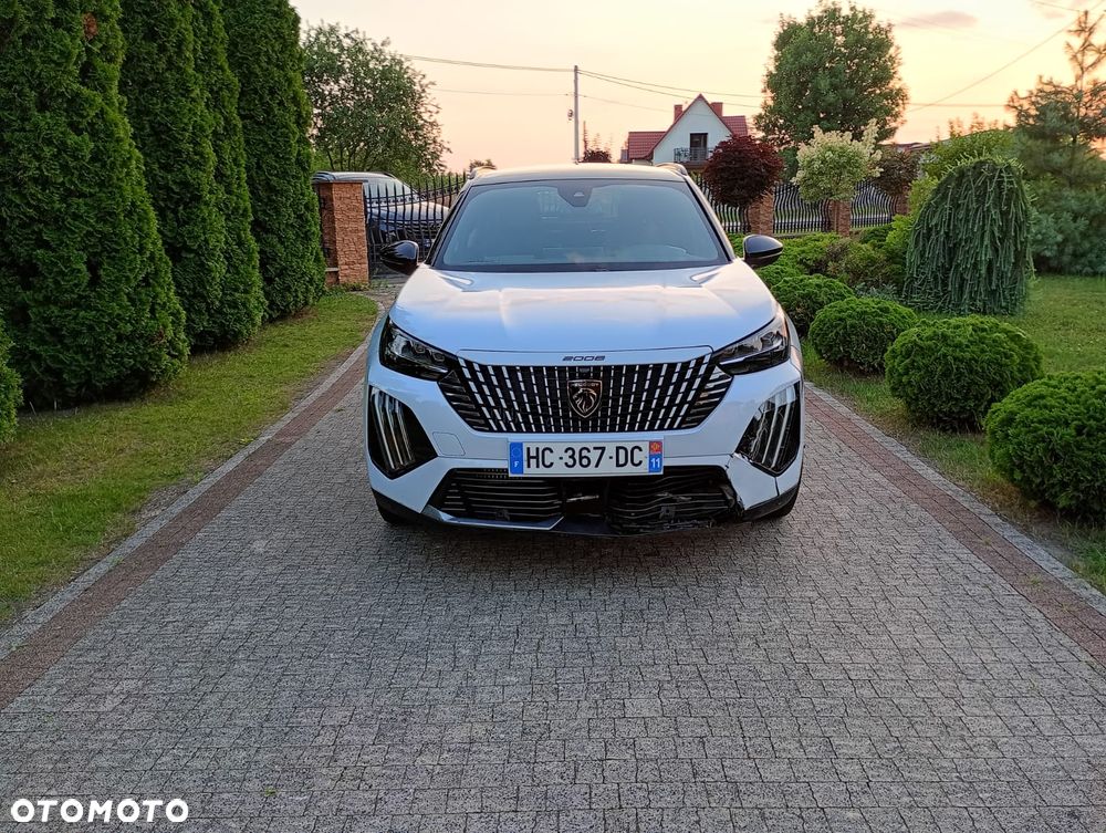 Peugeot 2008 Hybrid 136 e-DSC GT - 3