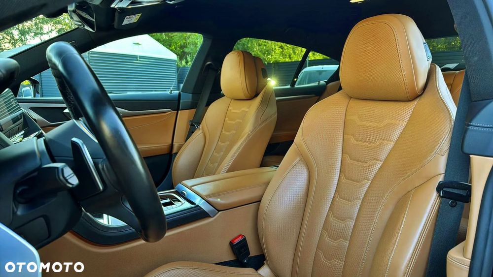 BMW Seria 8 M850i xDrive - 13