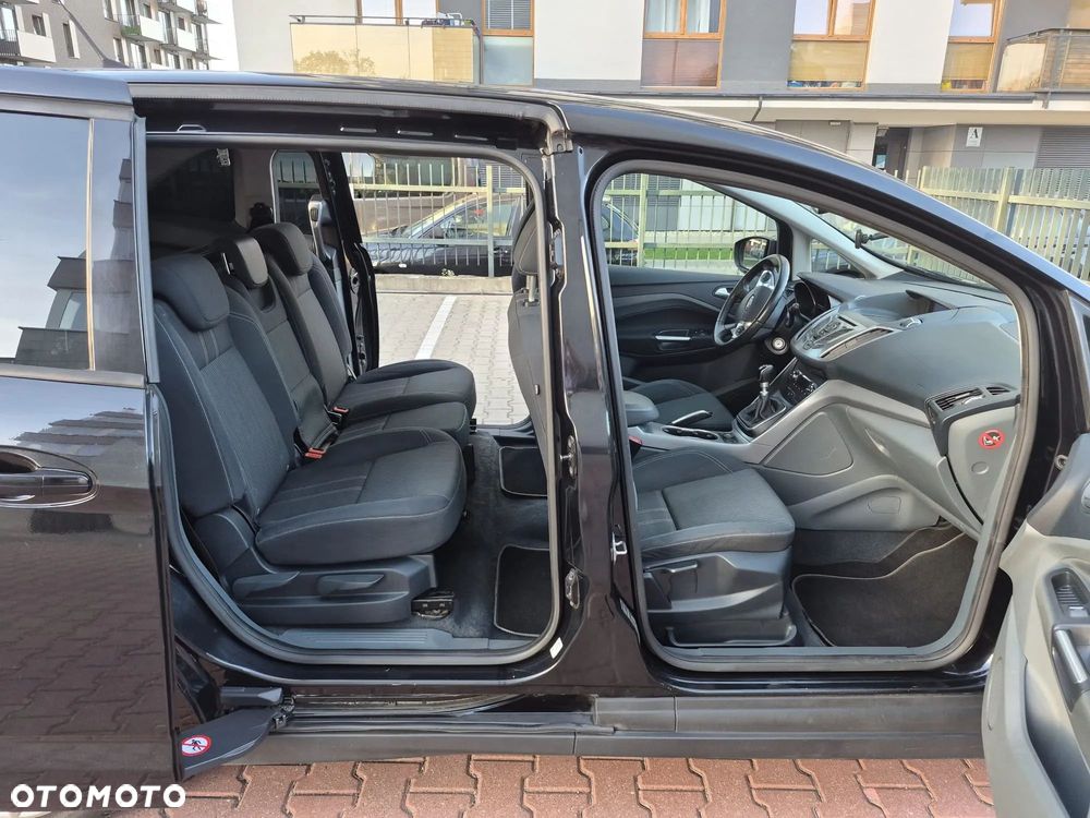 Ford Grand C-MAX 1.6 TDCi Ambiente - 19