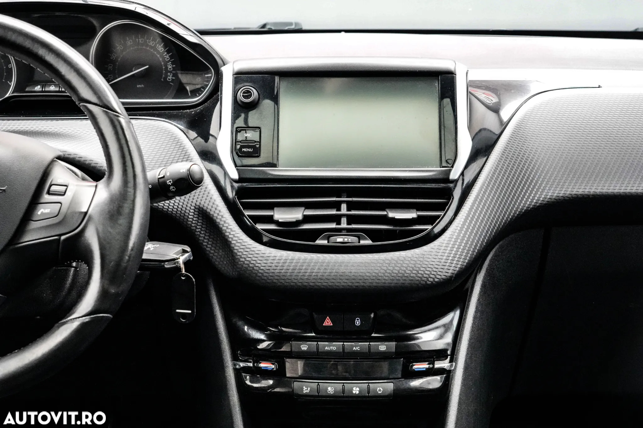 Peugeot 2008 1.2 L PureTech Active - 20