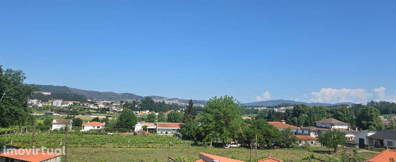 Moradia Isolada Mobilada e Equipada, com Area Exterior generosa - Grande imagem: 5/23