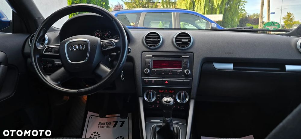 Audi A3 Sportback 1.6 TDI Ambiente - 12