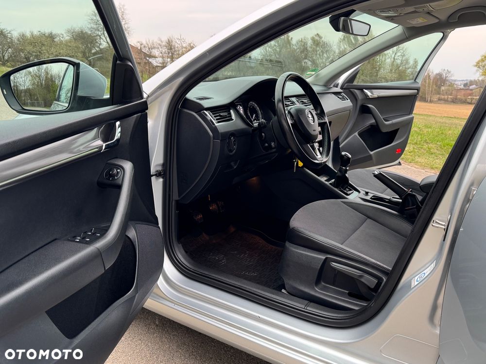 Skoda Octavia 2.0 TDI Soleil - 24