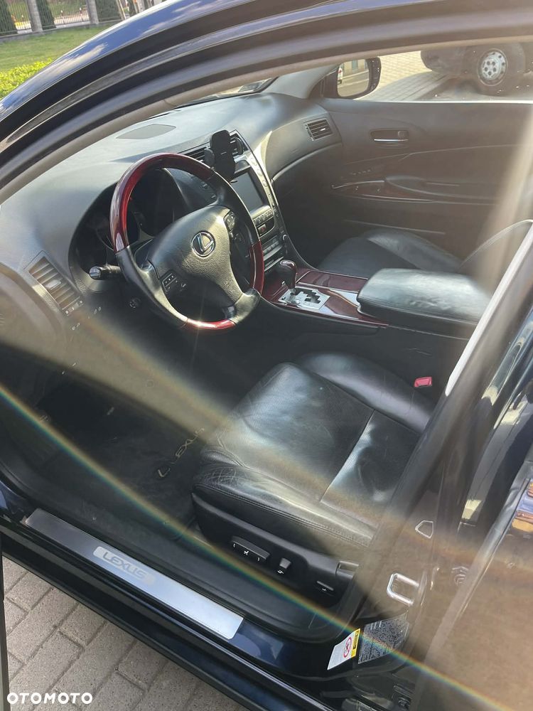 Lexus GS - 4