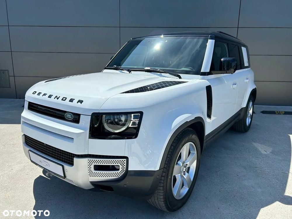 Land Rover Defender - 1
