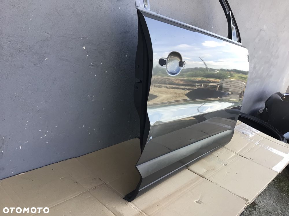 Drzwi przednie prawe VW Tiguan 1 5N0 - 2