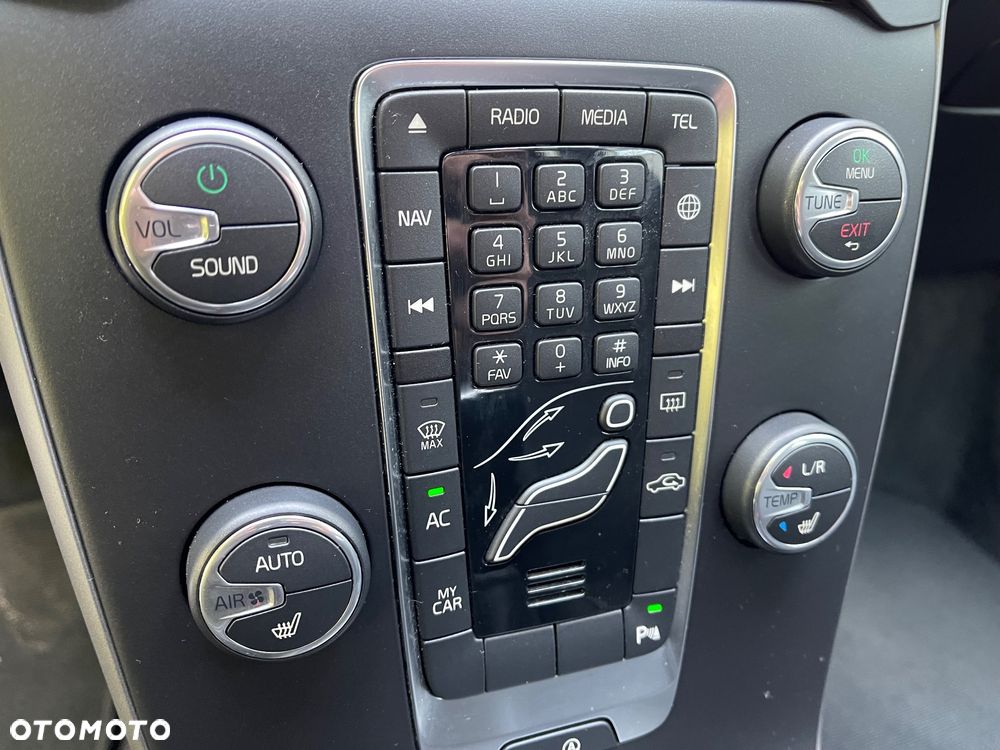 Volvo V40 T2 Ocean Race - 24