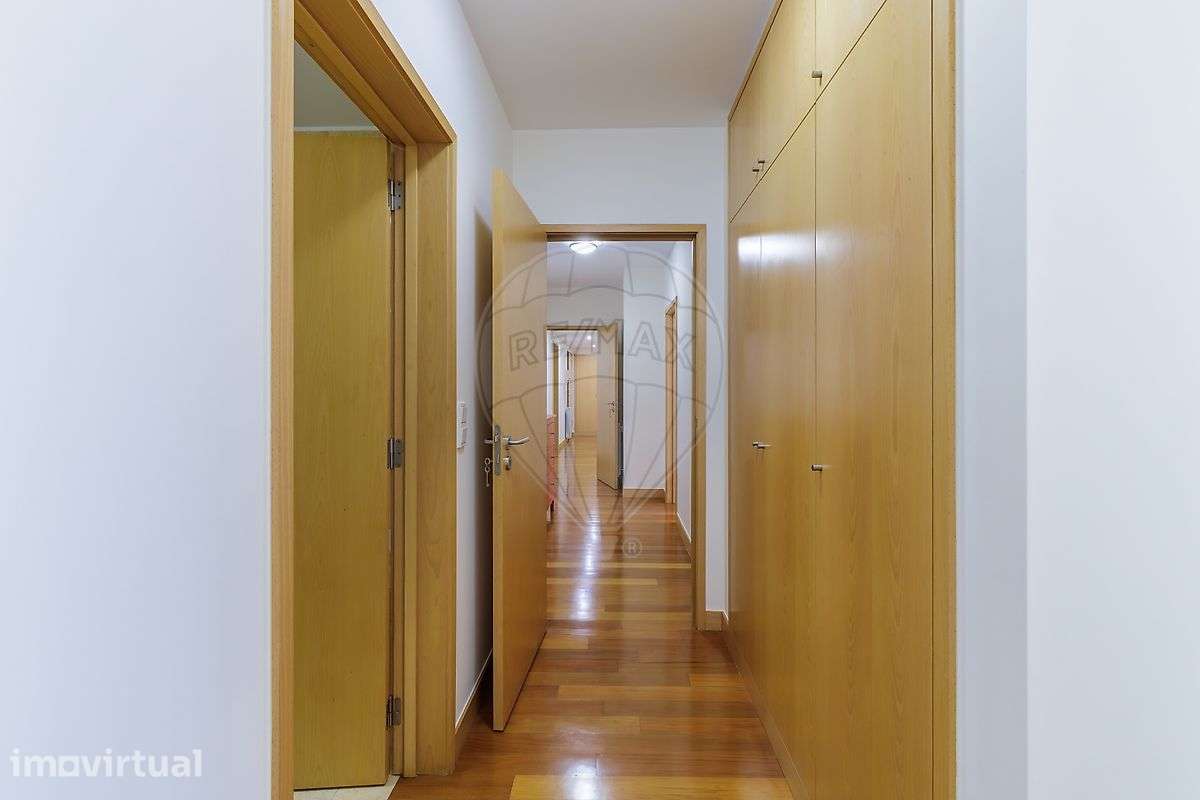 Apartamento T2 para arrendamento - Grande imagem: 2/23