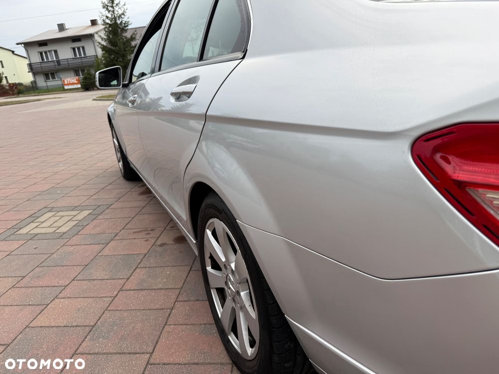 Mercedes-Benz Klasa C 220 CDI Elegance - 14