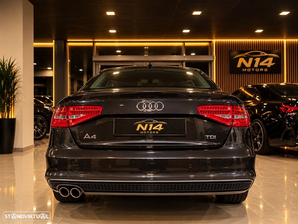 Audi A4 2.0 TDI Business Line Sport - 17