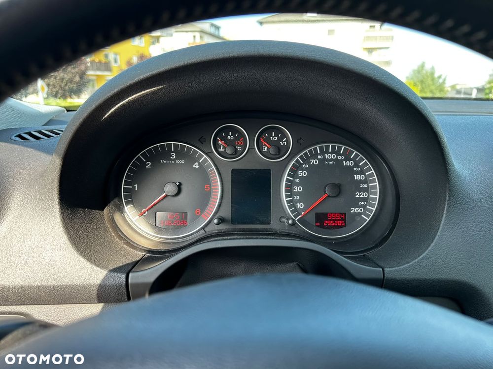 Audi A3 3-drzwiowe 2.0 TDI DPF Ambiente - 8